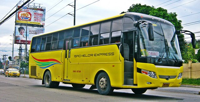 Vallacar - Bachelor Express